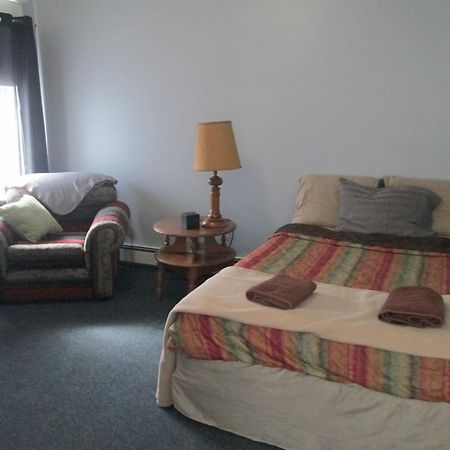 Hostelling International Regina Exterior photo