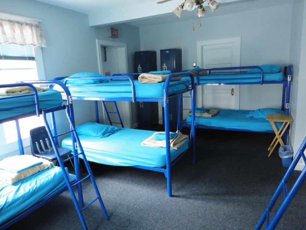 Hostelling International Regina Room photo